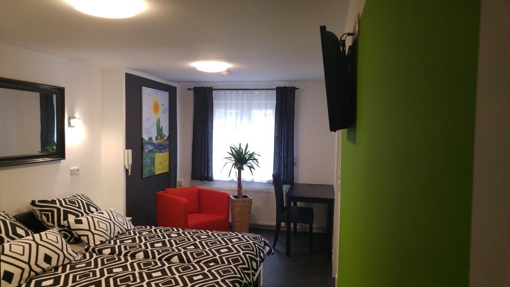 Apartment Rhein Main Hochheim am Main Exterior foto